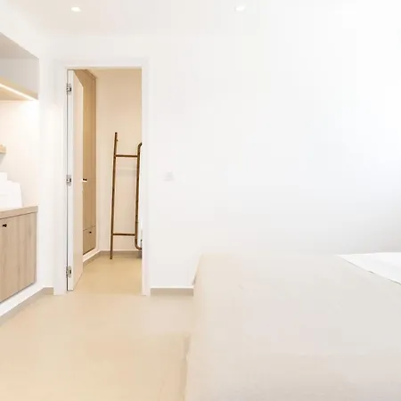 Kameo, * Antiparos