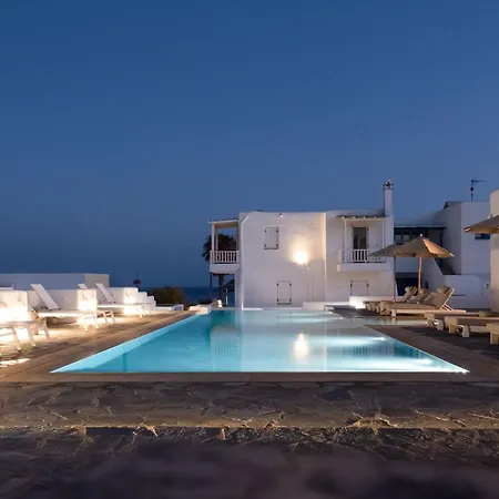 Kameo, Hotel *