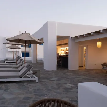Kameo, Hotel *